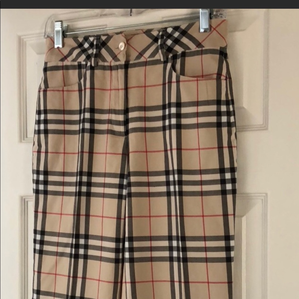 Burberry capri pants